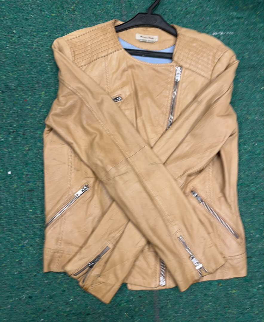 Veste en cuir beige Massimo Dutti