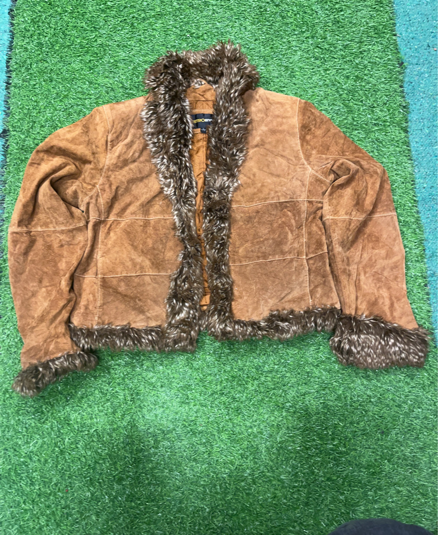 Jaqueta Forrada de Pele Marrom MetroStyle