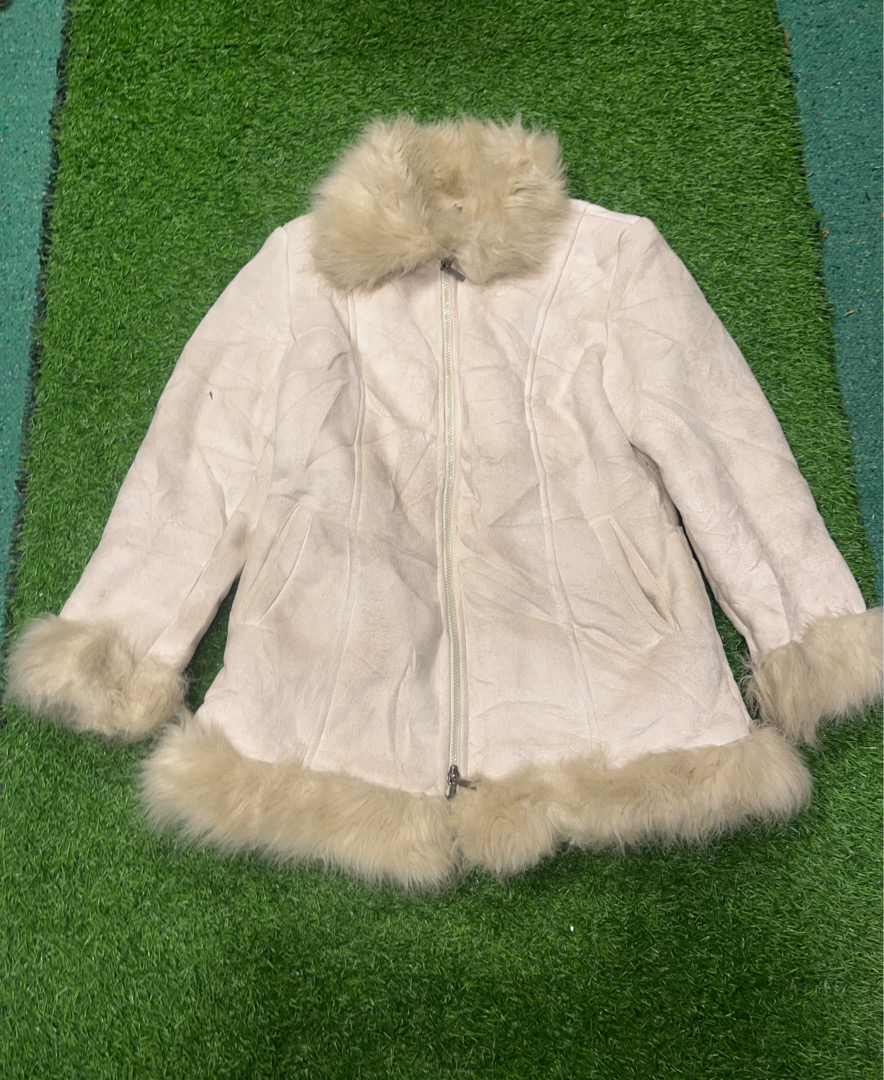 Women's Fur Trimmed White Coat