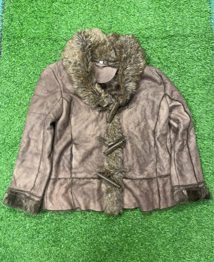 Veste en fourrure brune