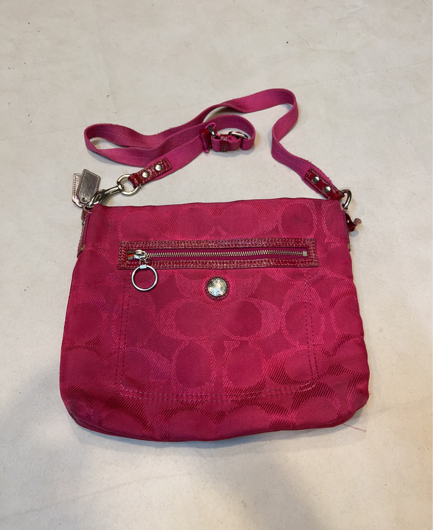 Borsa a tracolla rosa Coach