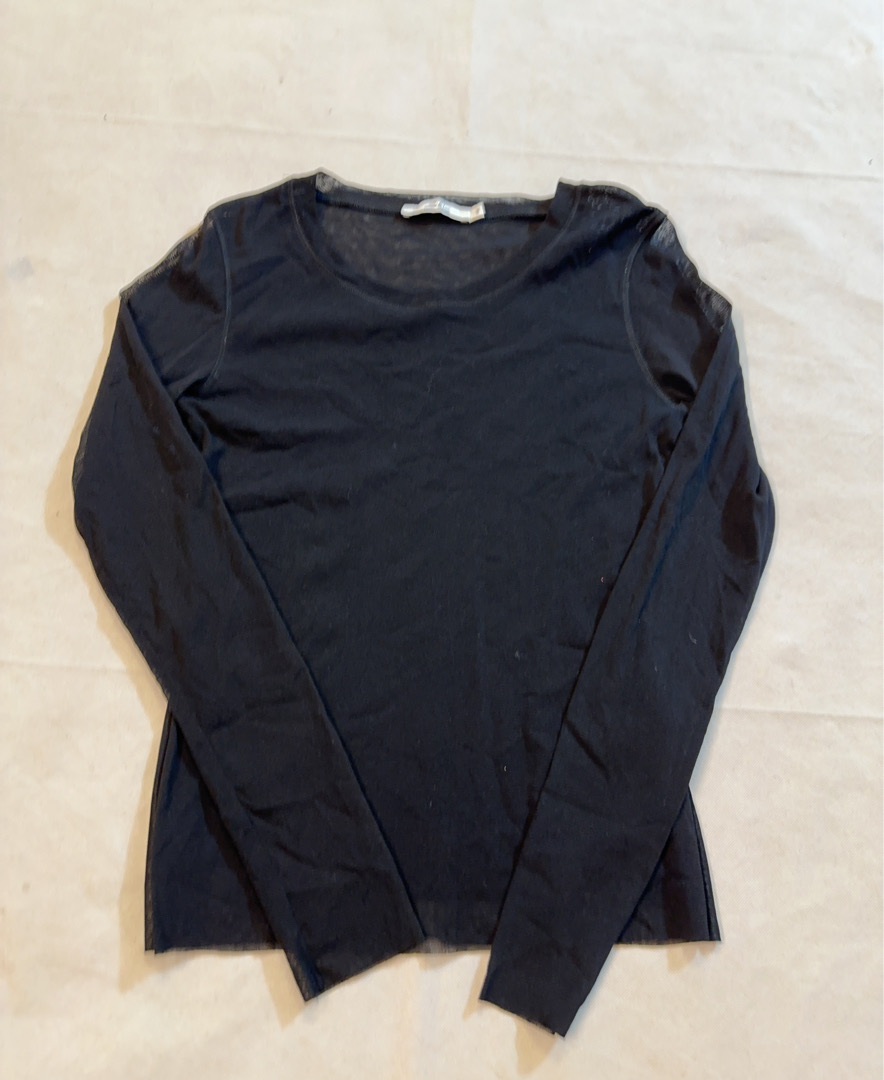 Black Long-Sleeve Top
