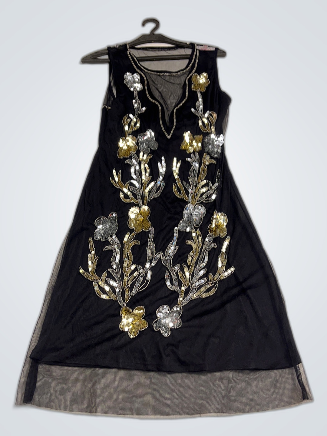 Vestido Preto Decorado