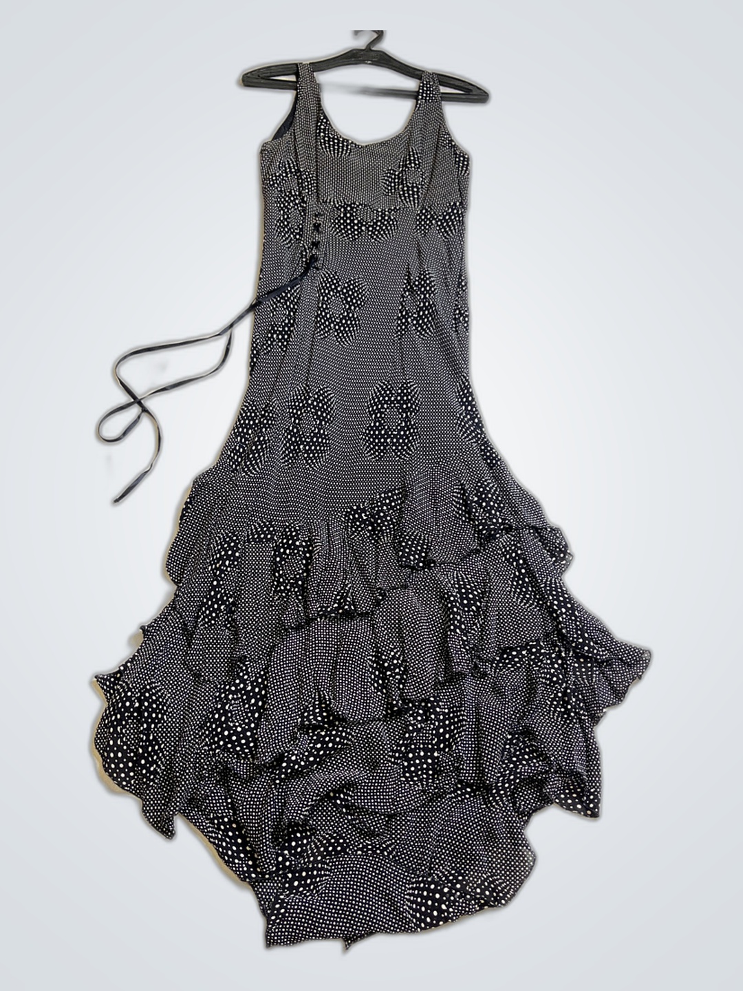 Vestido de Renda com Poás Pretos Taifun