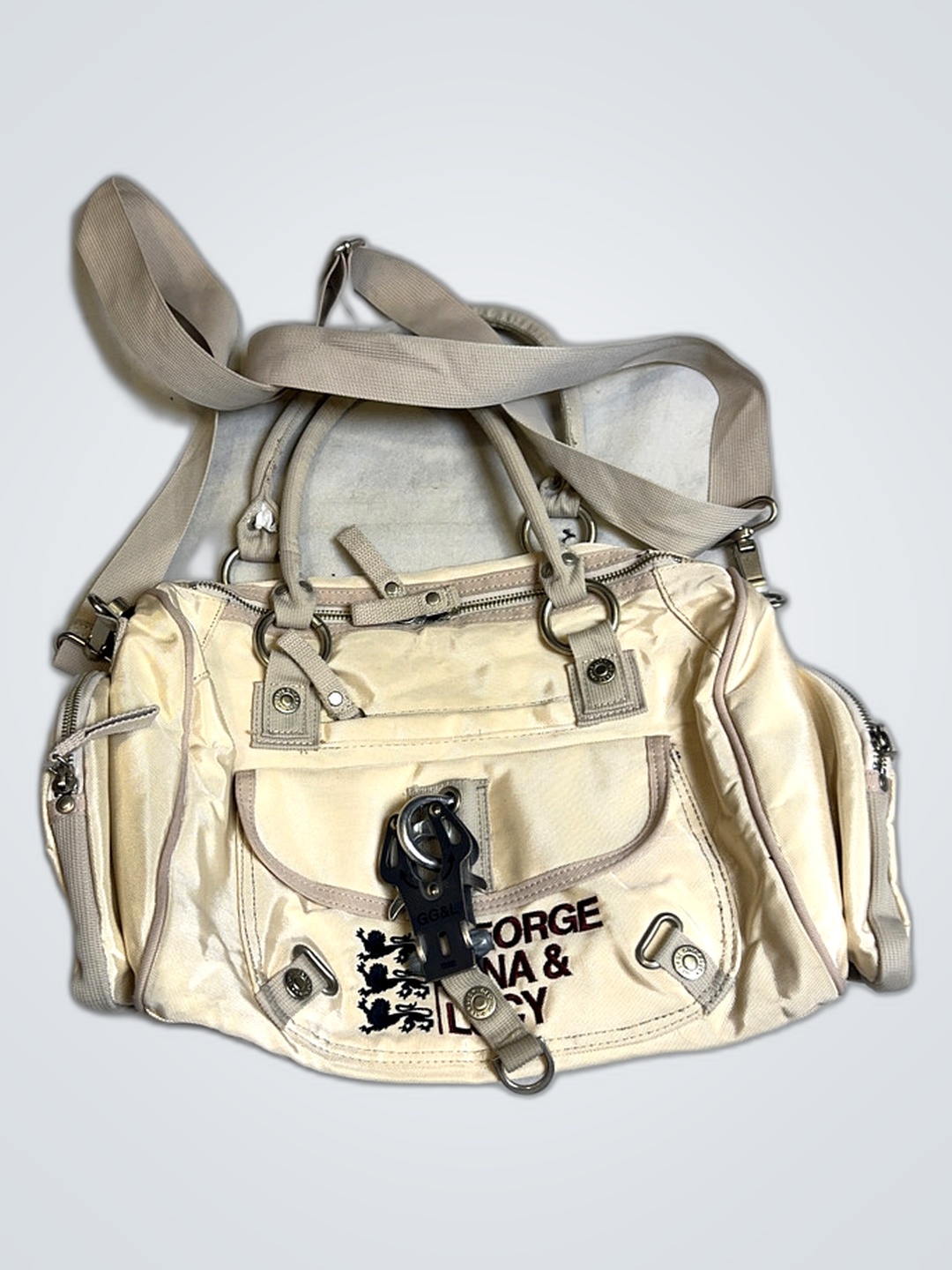 George Gina & Lucy Sac en toile