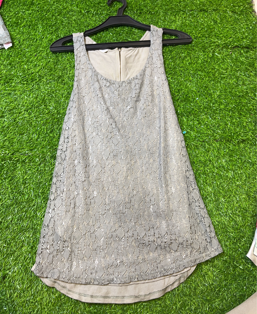 Top con Dettagli in Pizzo