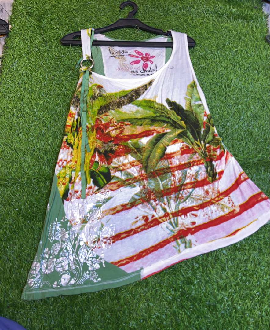 Abito con motivo floreale