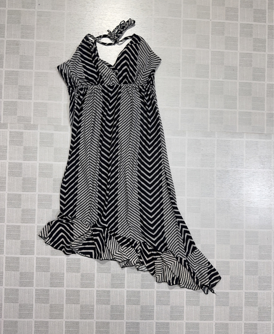 StorzLBe Black and White Chevron Dress