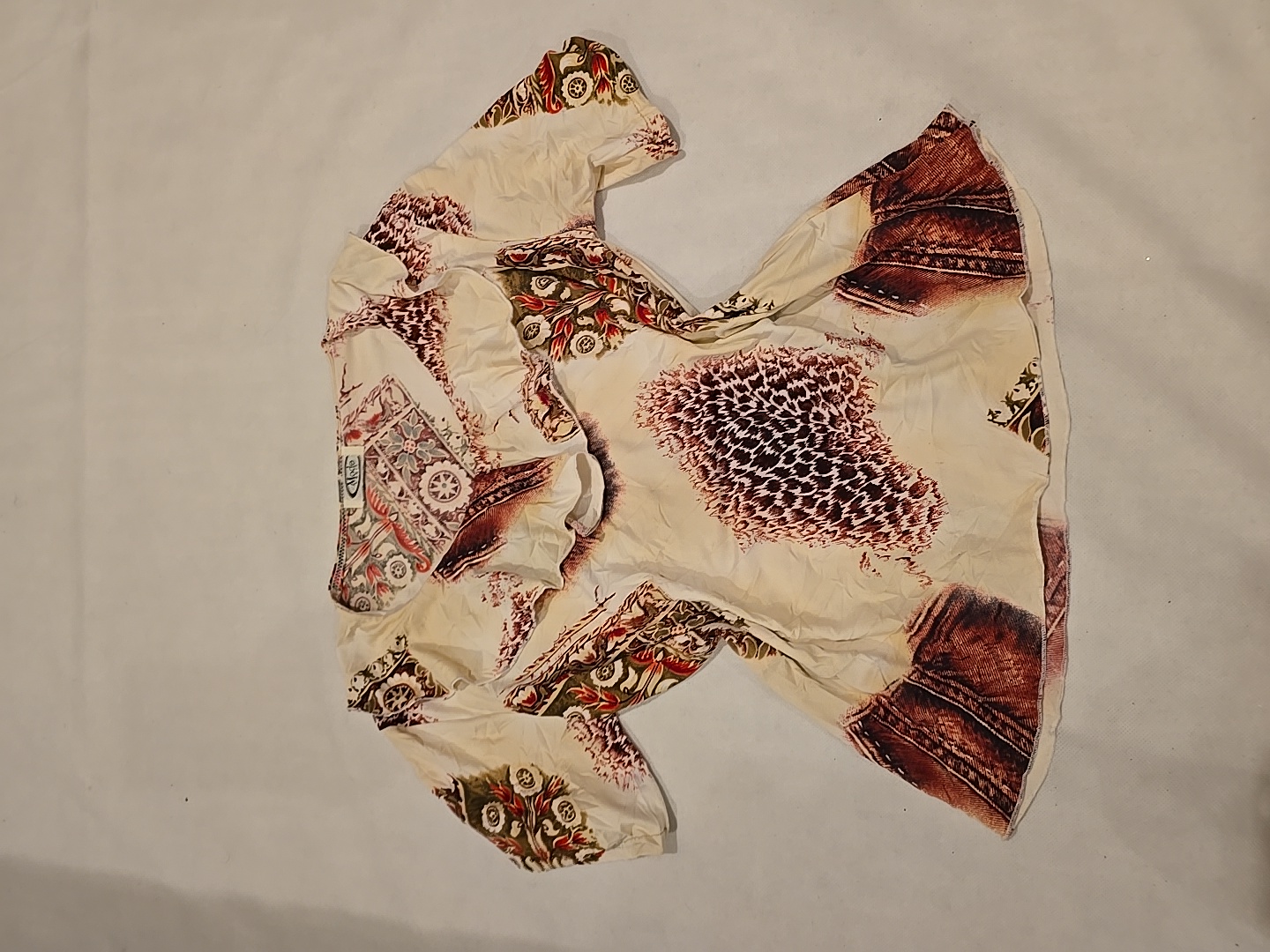 花柄のブラウス