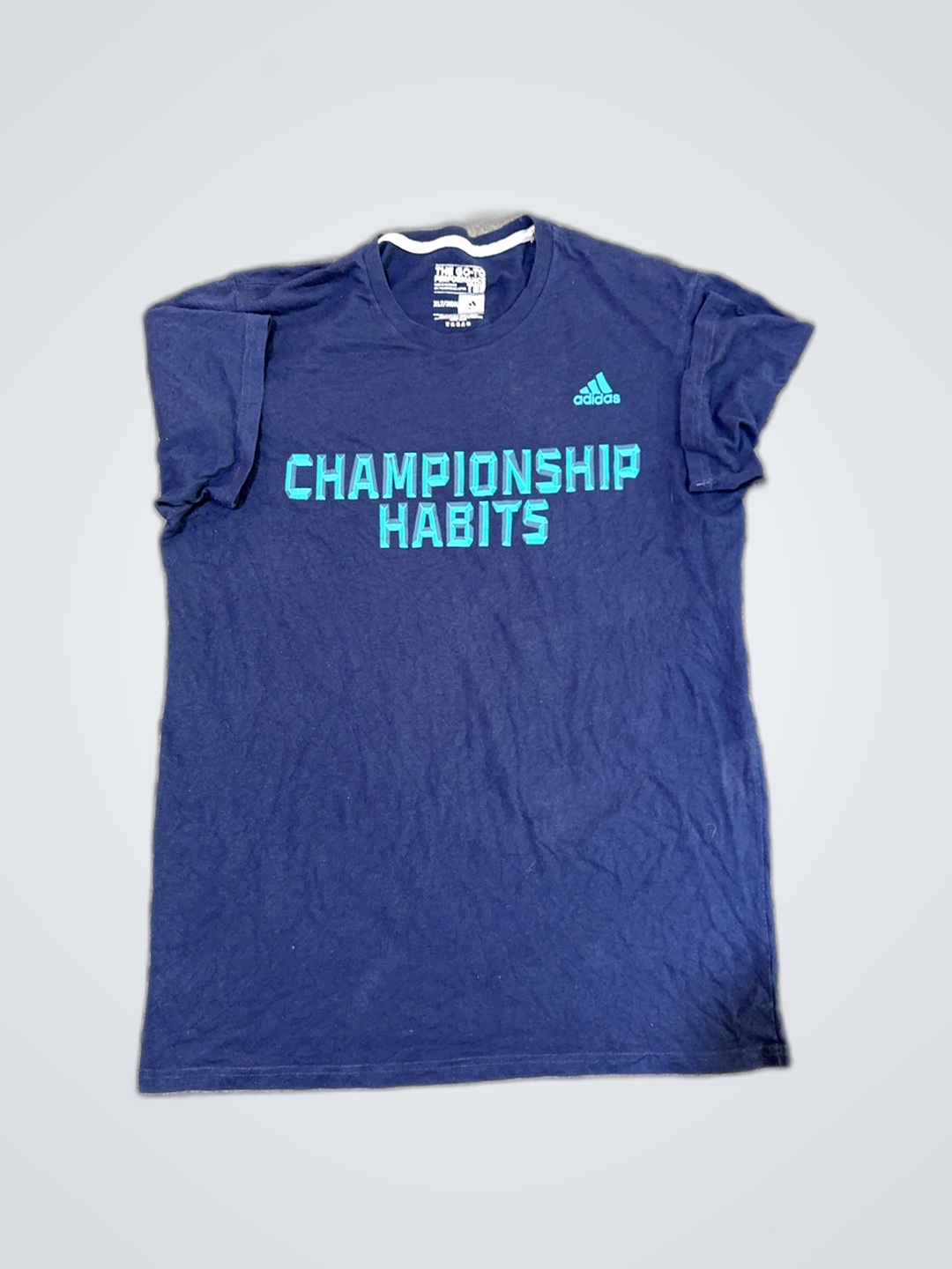 アディダス チャンピオンシップ ハビッツ パフォーマンス Tシャツ