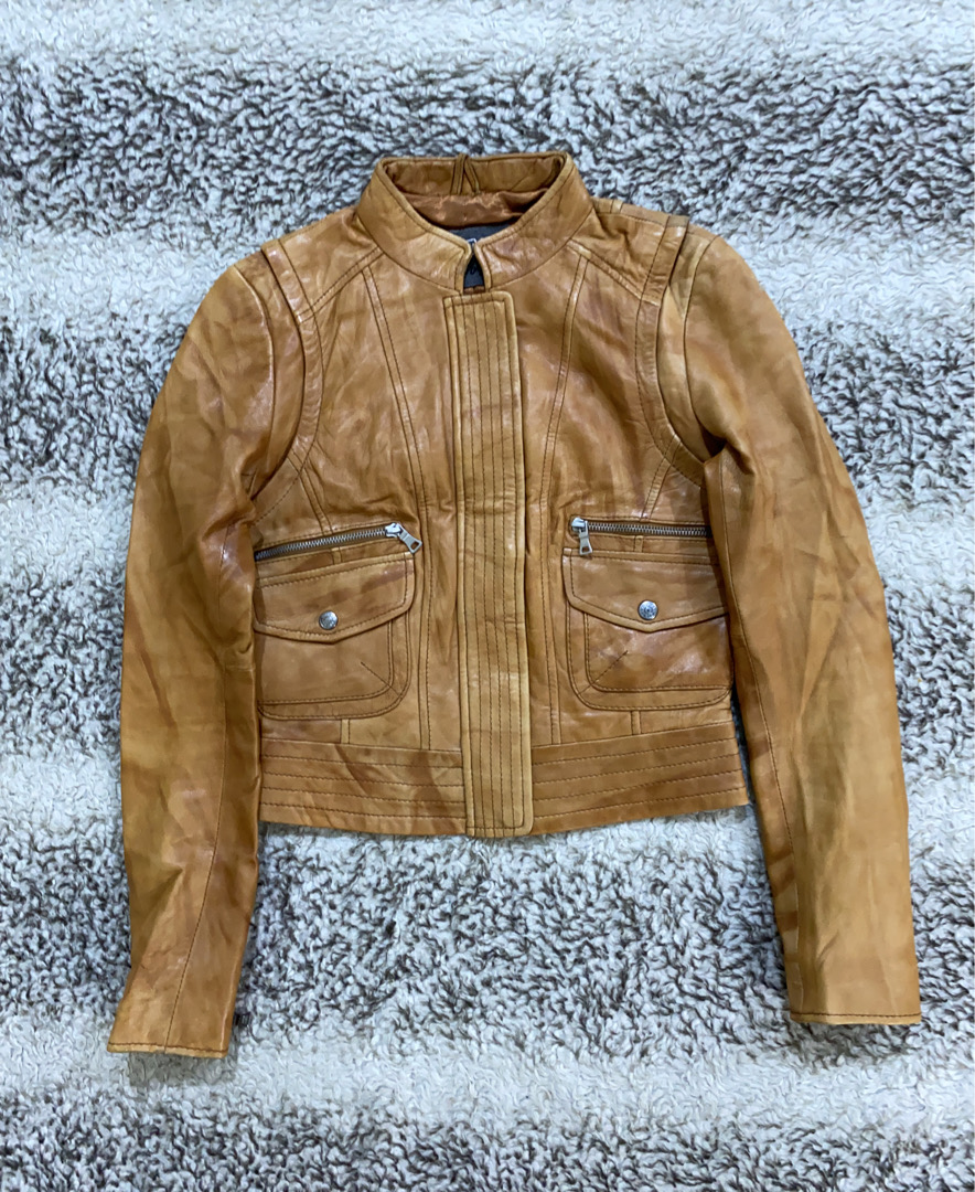 Jaqueta de Couro GUESS