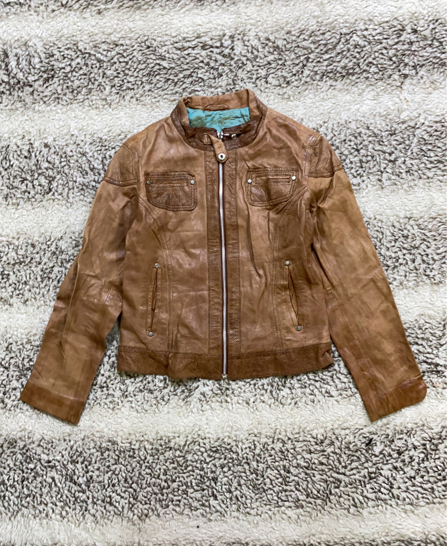 Braune Lederjacke
