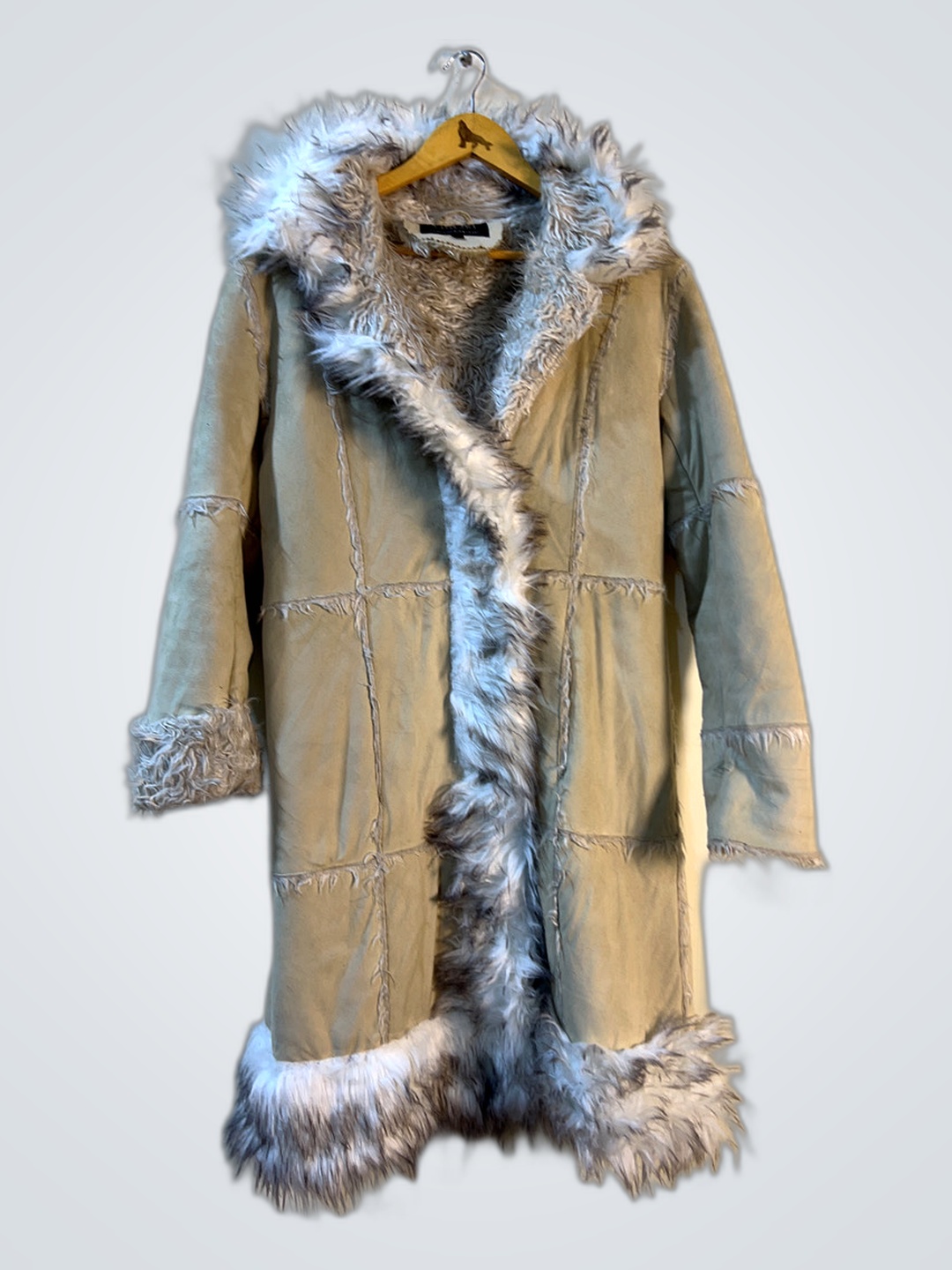 Yunjei Fur Trimmed Coat