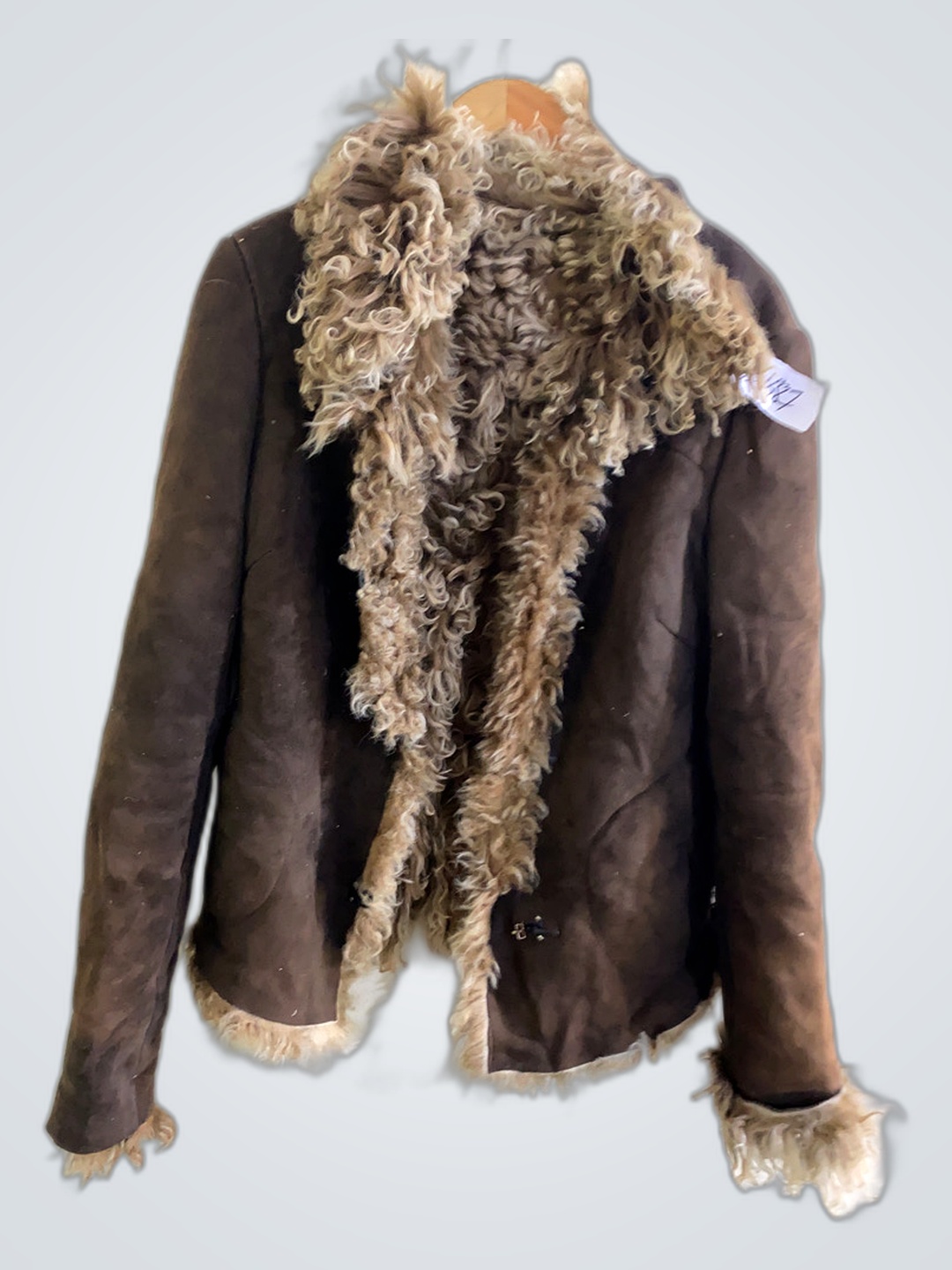 Giacca marrone con rifiniture in pelliccia