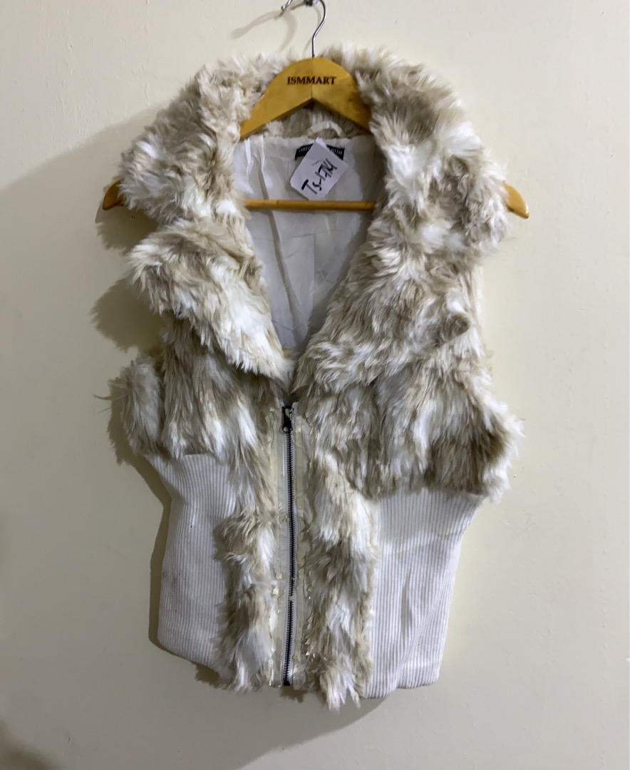 ASOSファーウエストコート