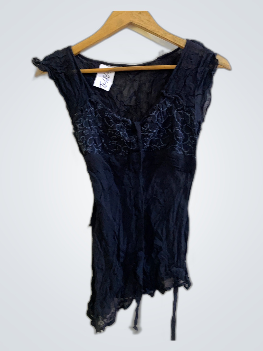 Schwarzes Spitzenkleid