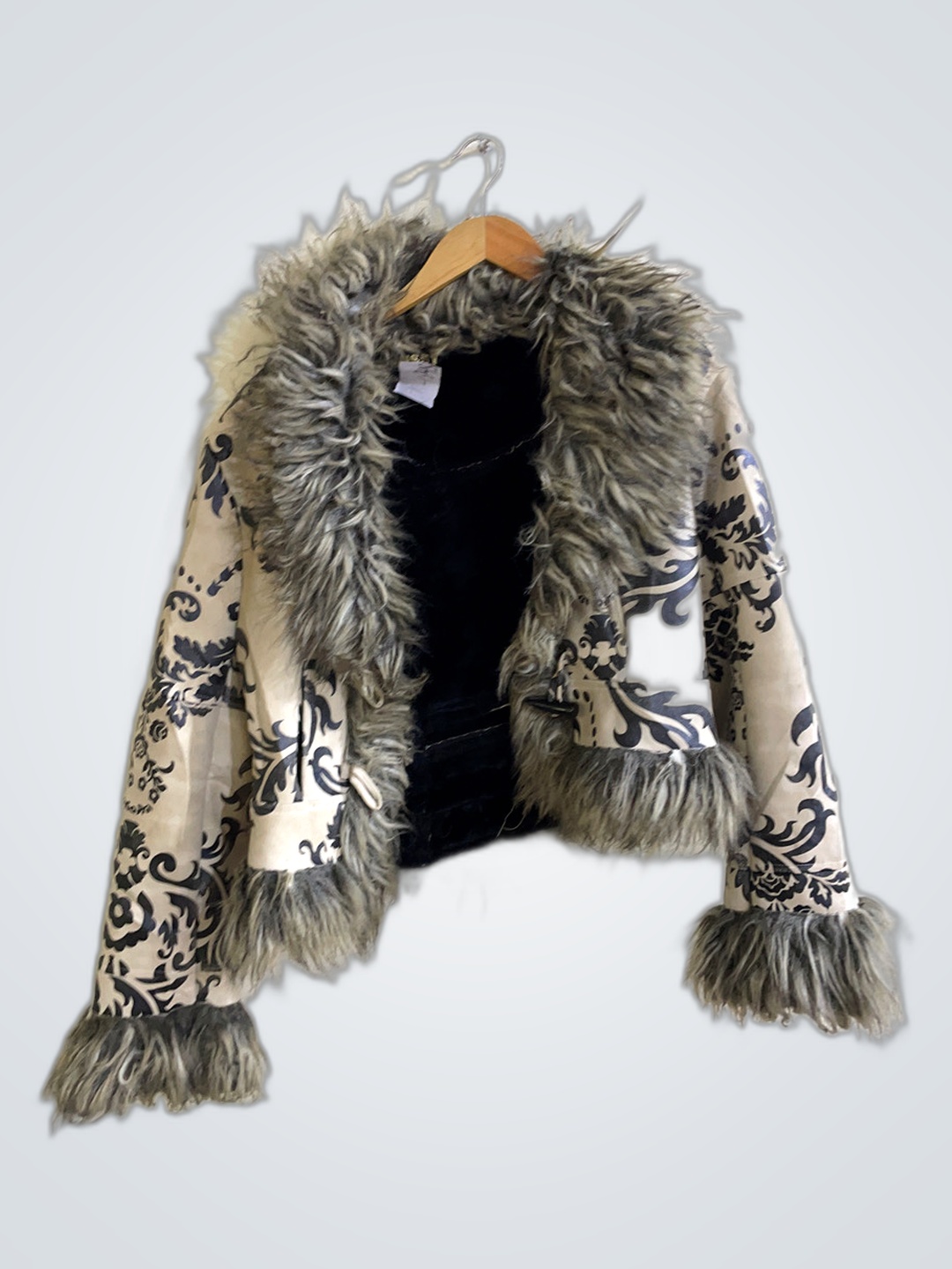 Fellbesetzte Jacke mit Damastmuster