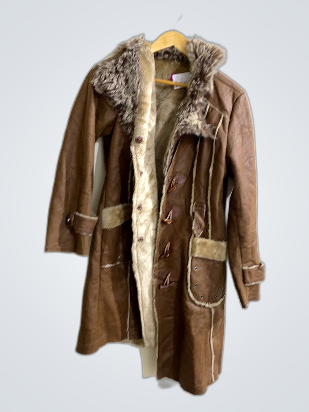 Casaco de Couro Marrom com Acabamento de Pele