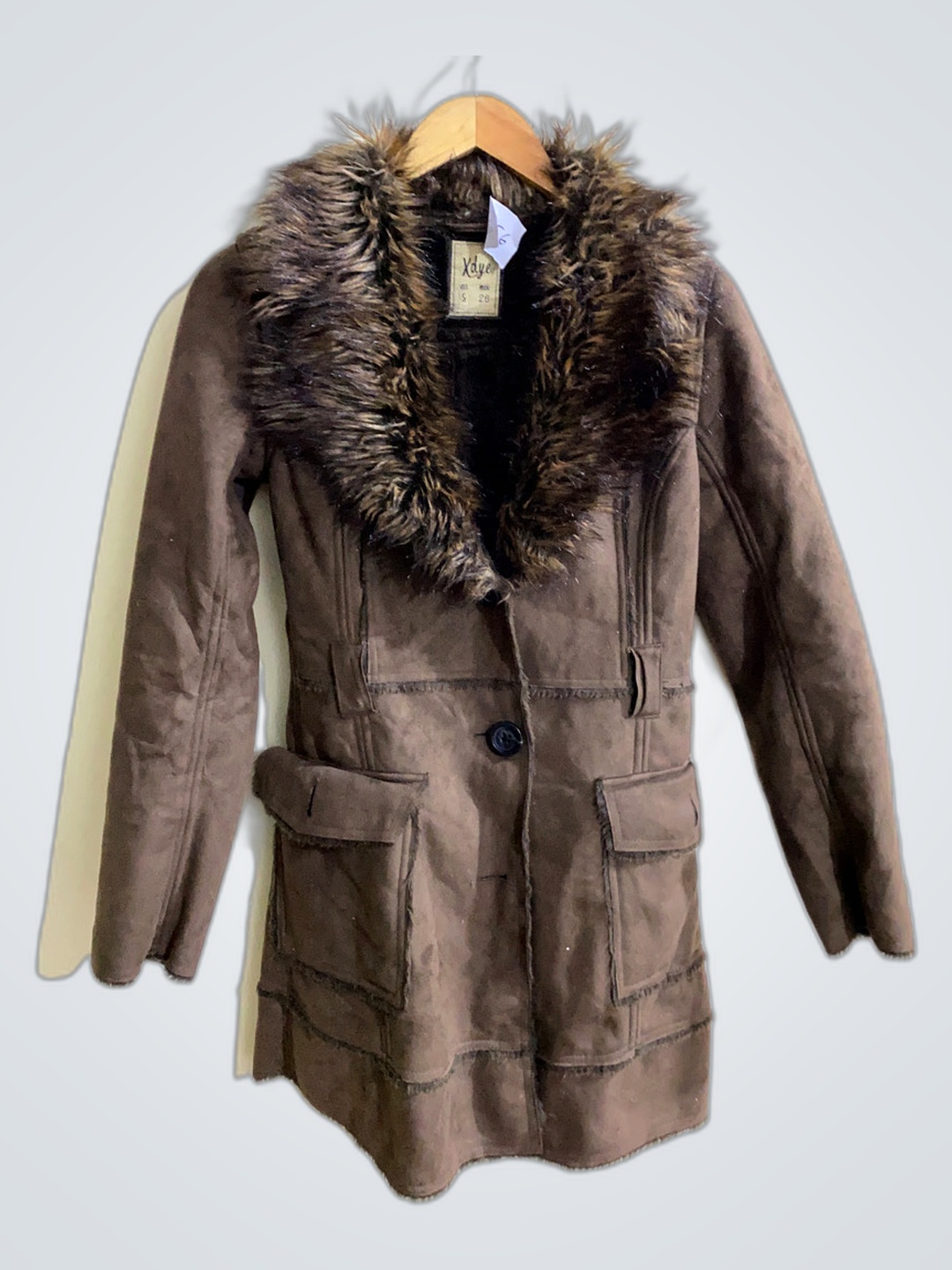 Casaco Marrom Forrado de Pele