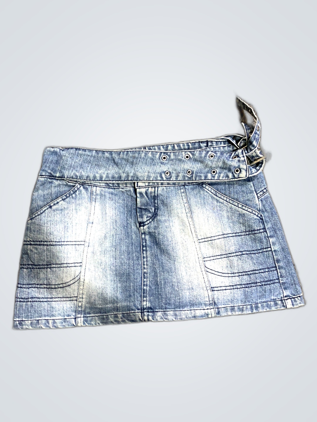 Minifalda de mezclilla diecinueve