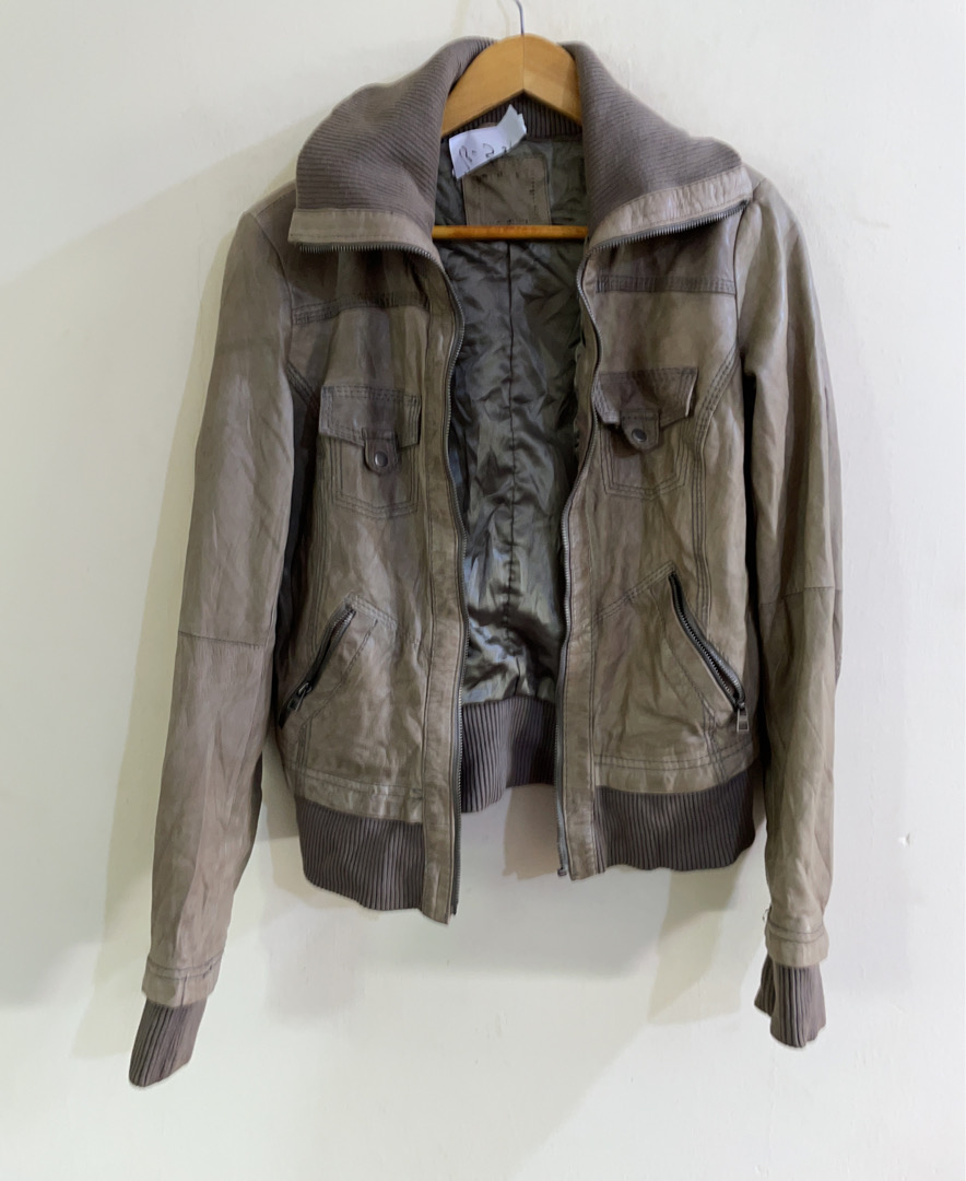 Veste bomber en cuir gris