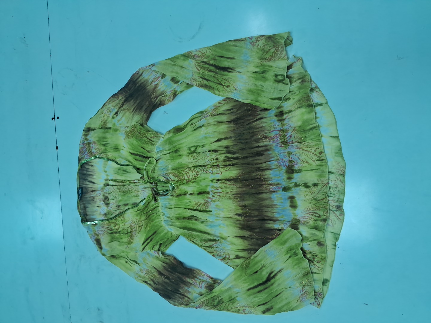 Green Batik Print Tie-Front Long Sleeve Blouse