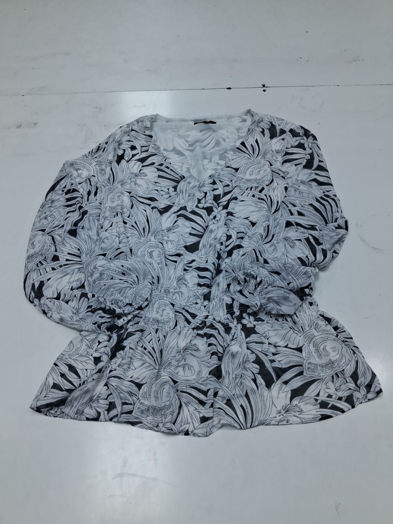 Liz Jordan Printed Long Sleeve V-Neck Blouse in Bl..