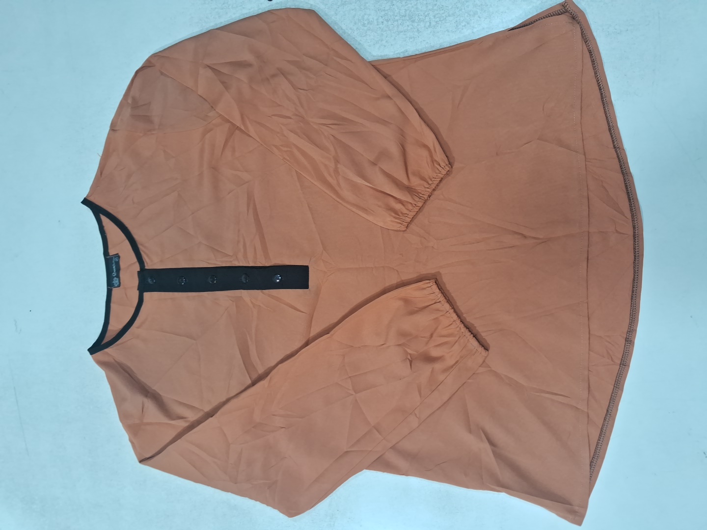 Queen Fashion Terracotta Long Sleeve Button-Front ..