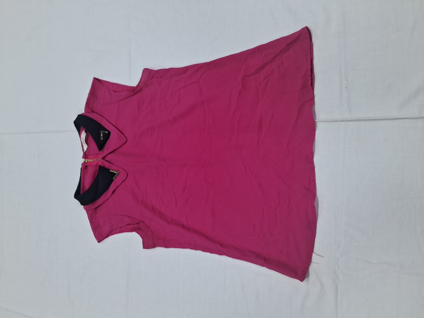 Blusa senza maniche con colletto Iora Pink