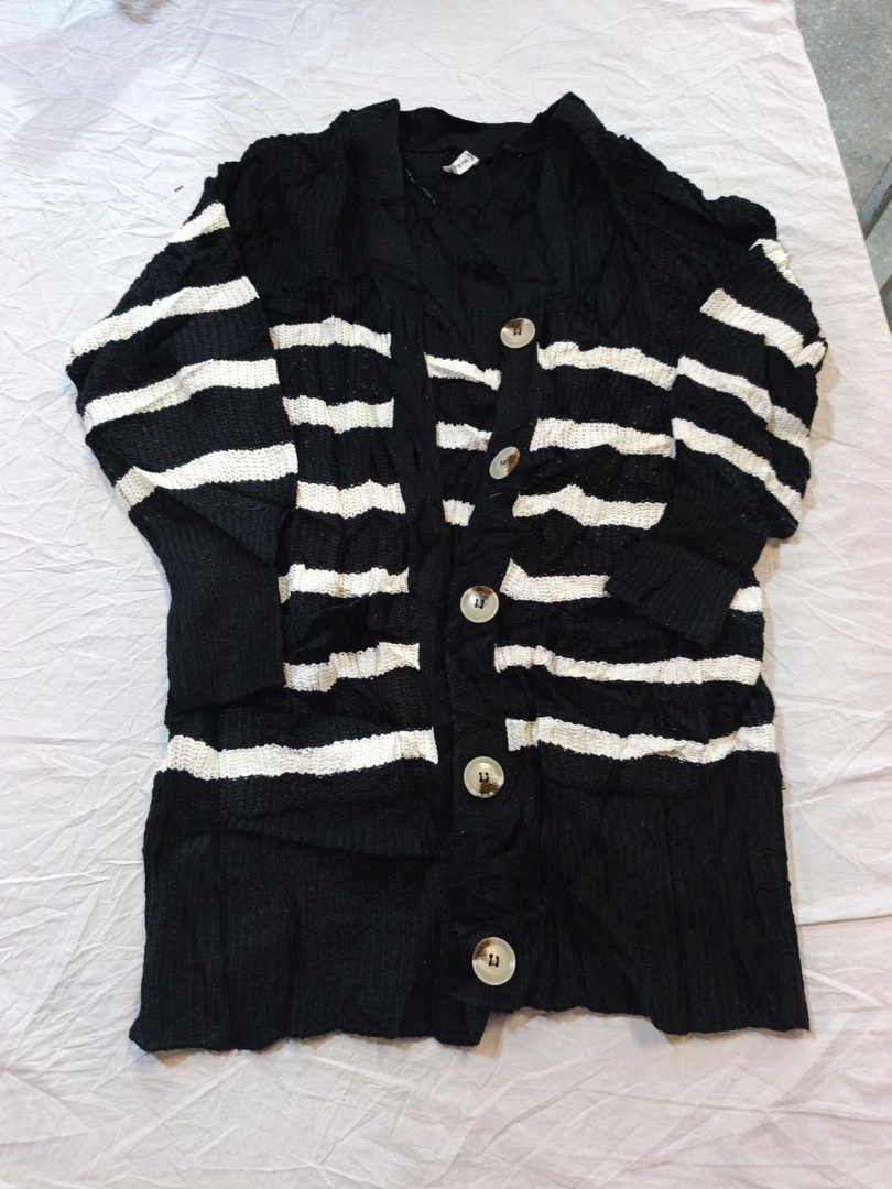 Cardigan en tricot rayé Zara