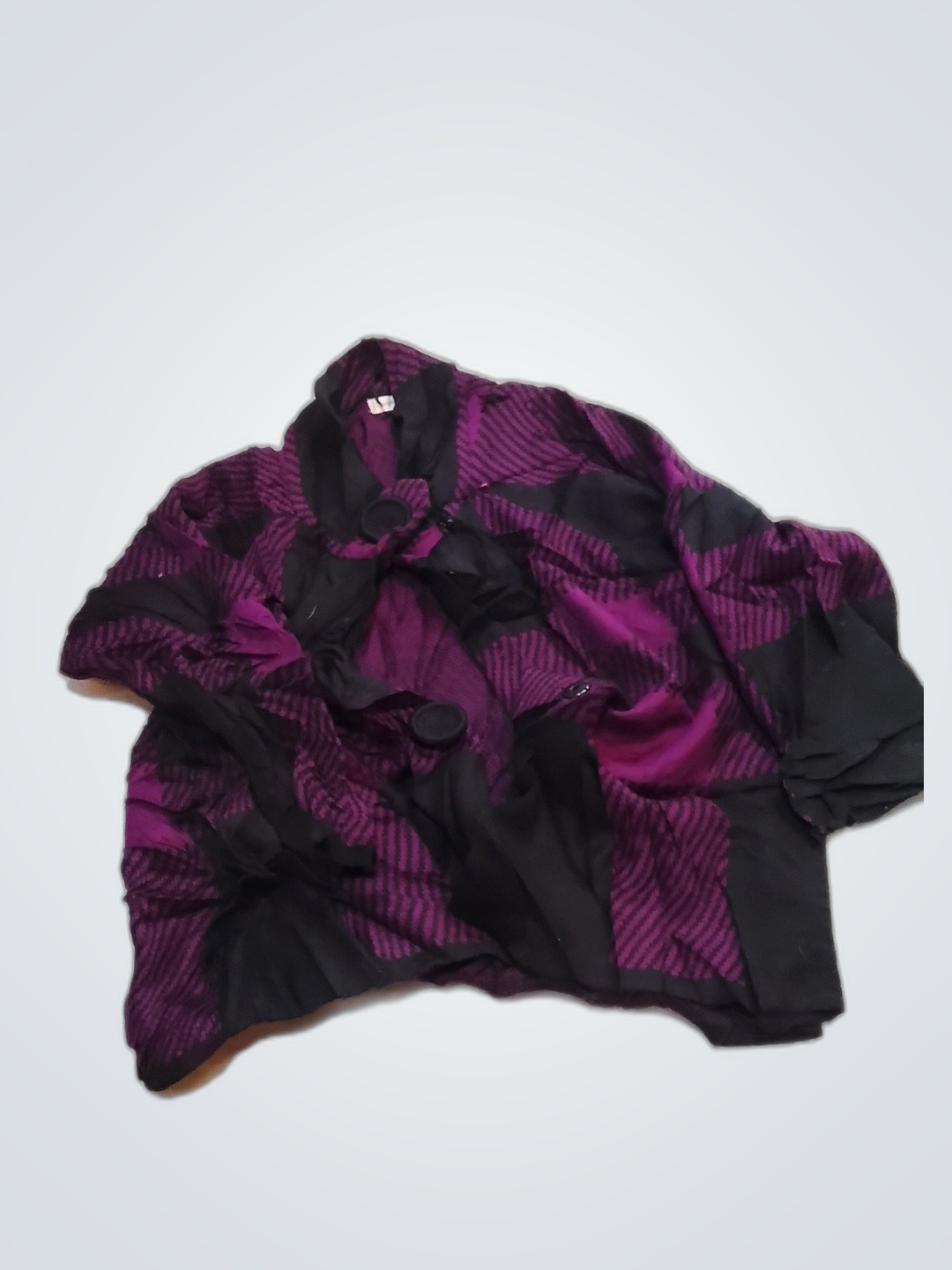 Lila und schwarze Schal