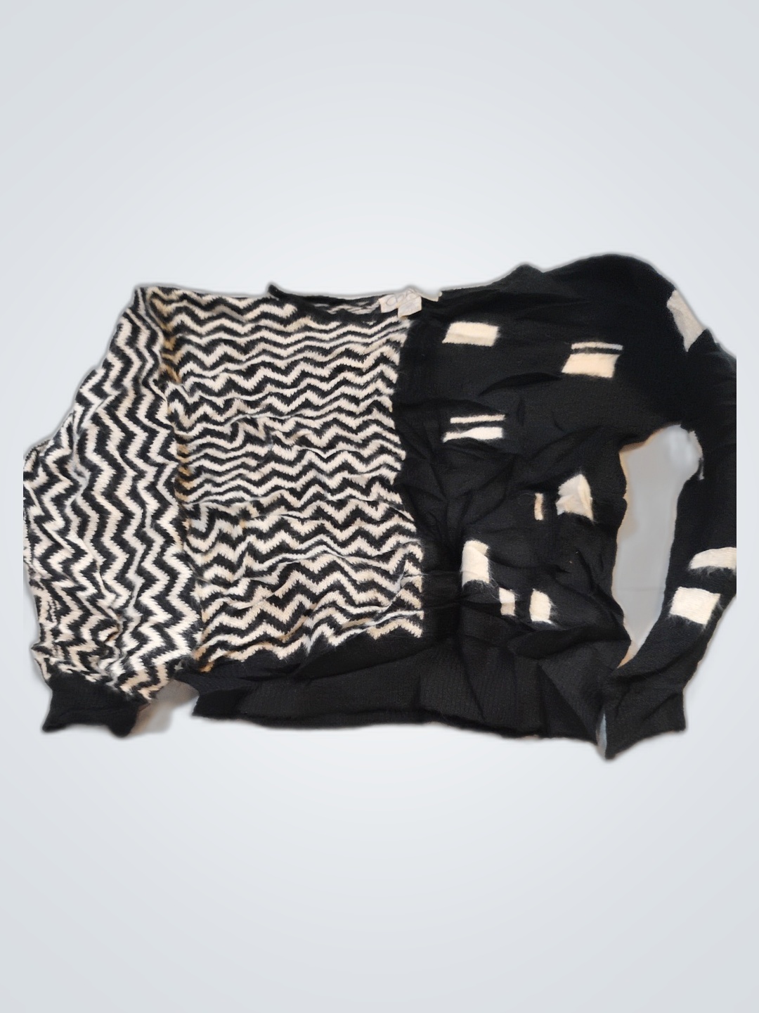 Suéter com Padrão Preto e Branco