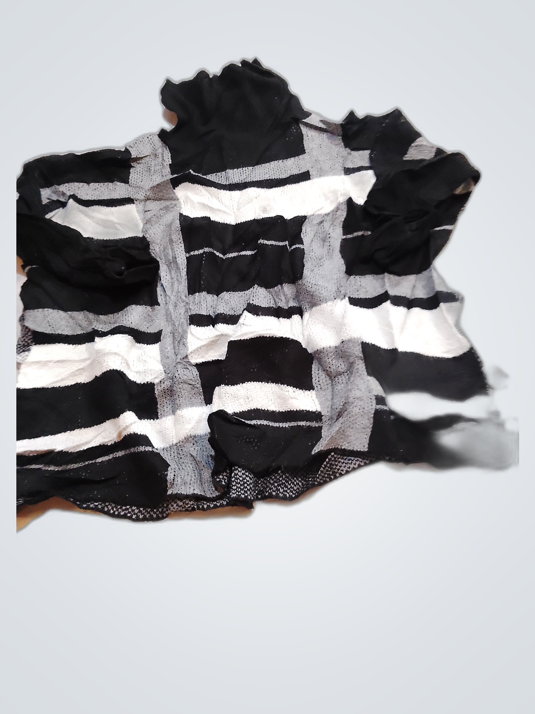 Camisa Listrada Preta e Branca