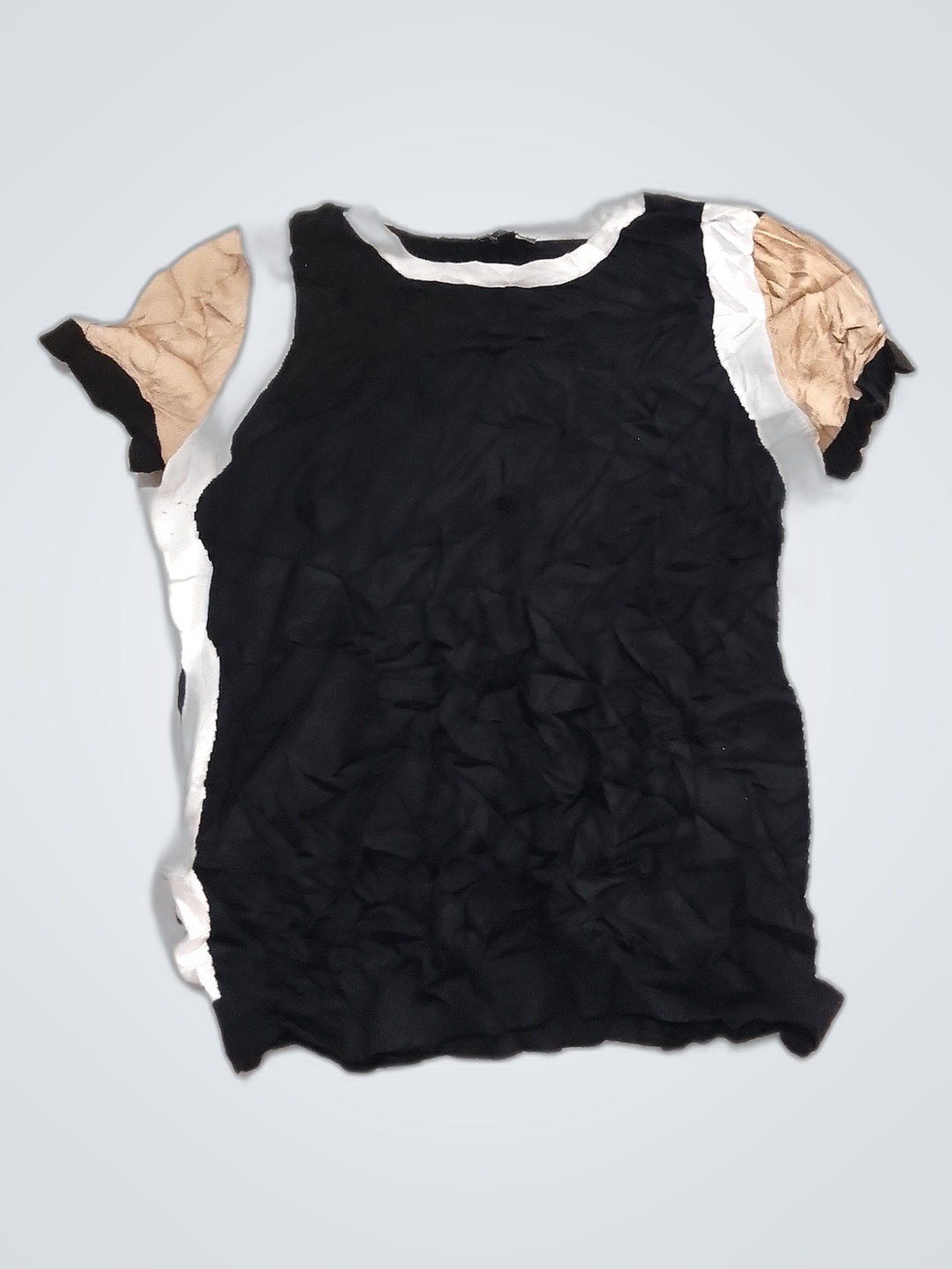 Blusa Preta e Branca