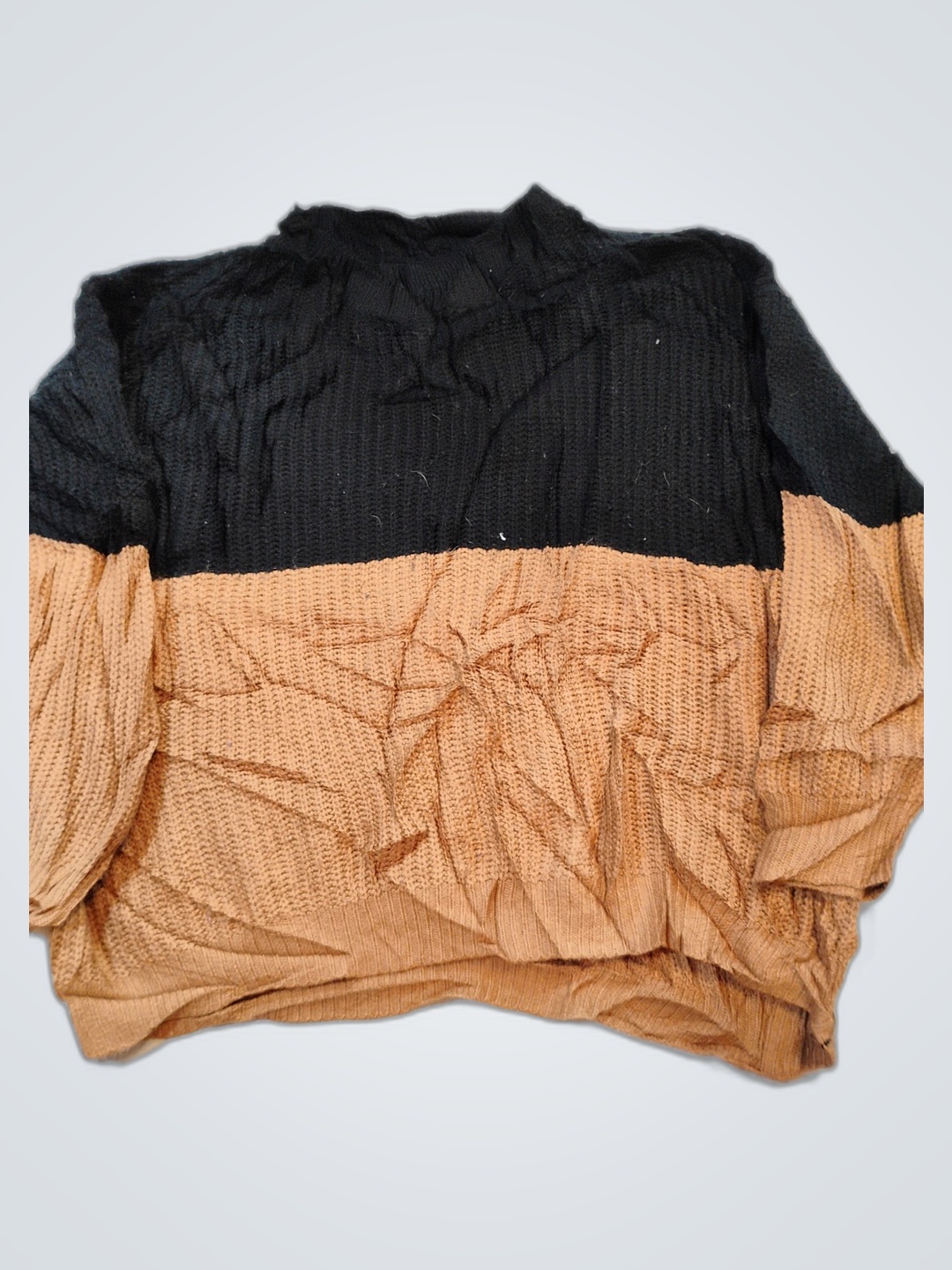 Faltenfreies Two-Tone Strickoberteil