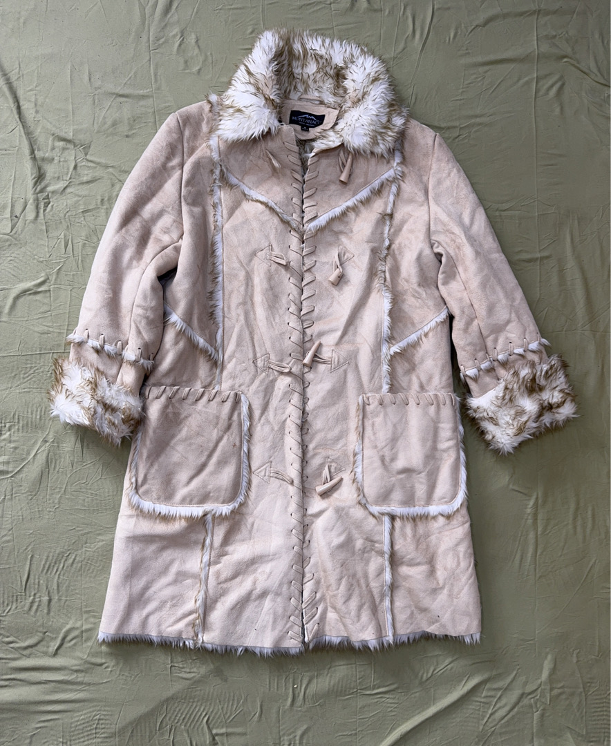 Montanaco mit Fell gefütterter Mantel