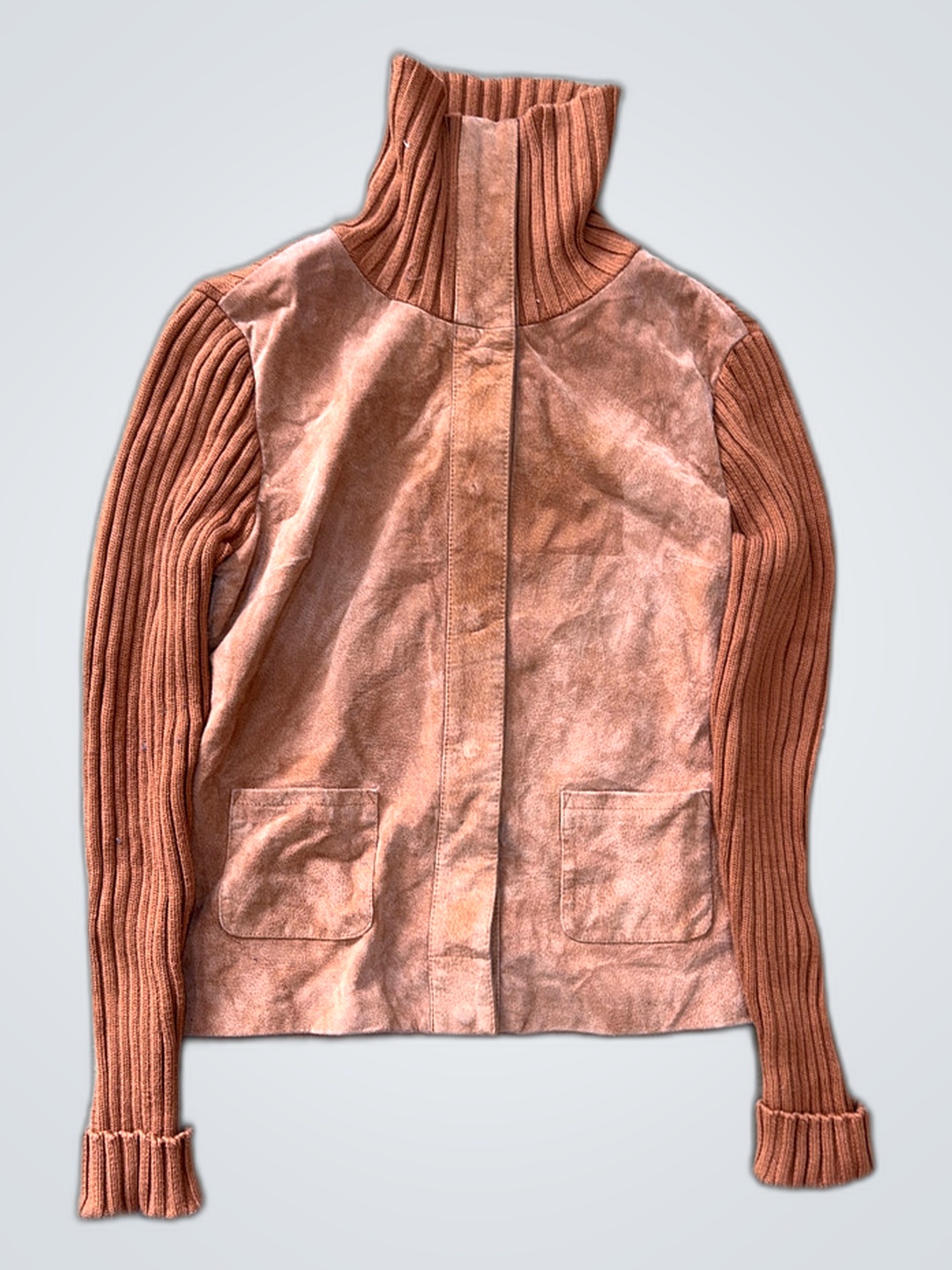 Kim Rogers Leder- und Strickjacke